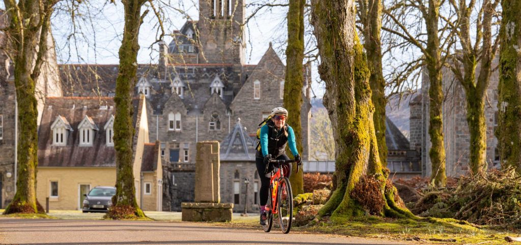 Cycling holidays and event accommodation on Loch Ness.