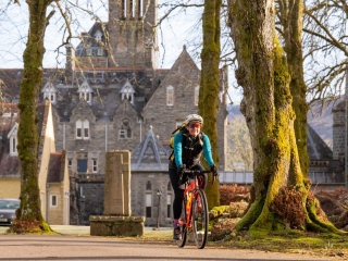 Cycling holidays and event accommodation on Loch Ness.