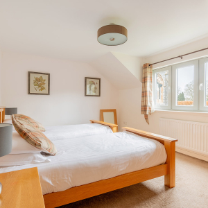 Courtyard Cottage 4 - Brora accomodation&#039;s double bedroom at Abbey Holidays Loch Ness